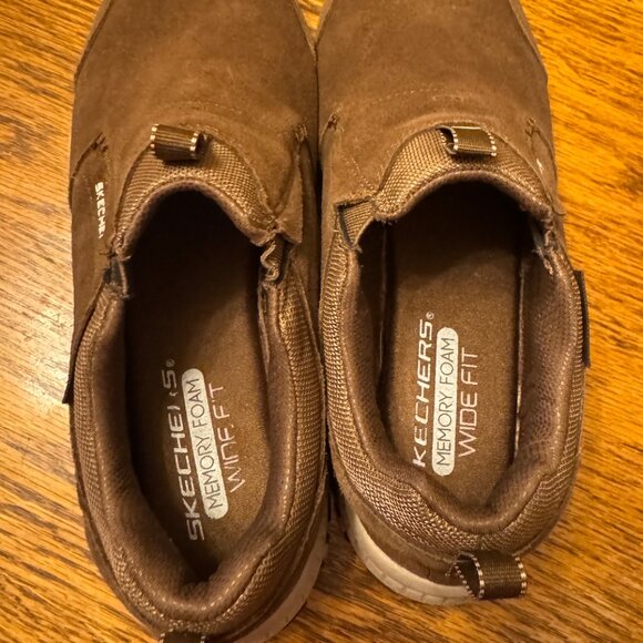 Sketchers Women's Hillcrest Hiking Shoe -Size 10 Wide - Picture 4 of 4